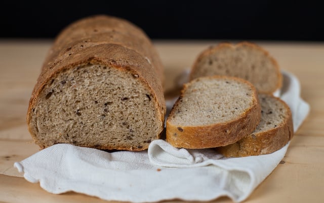 Pão integral simples