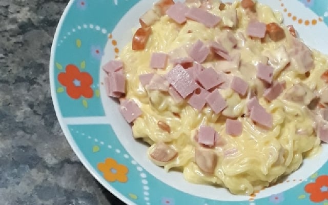 Miojo com creme de leite