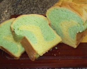 Pão verde e amarelo