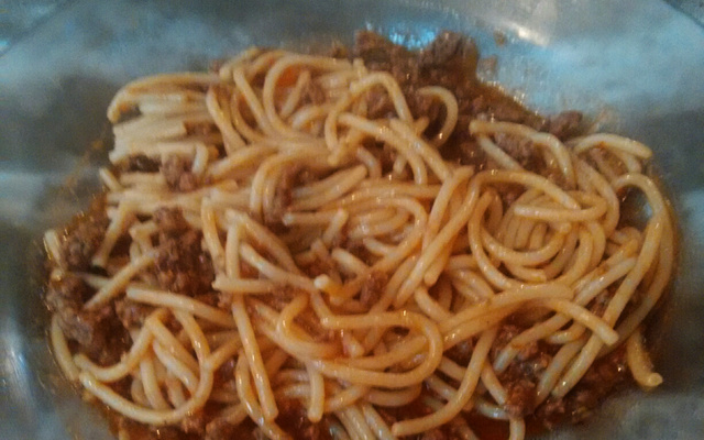 Macarrão com carne moída