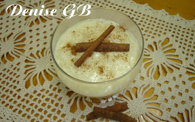 Arroz doce com leite condensado e coco