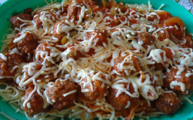 Almôndegas ao molho