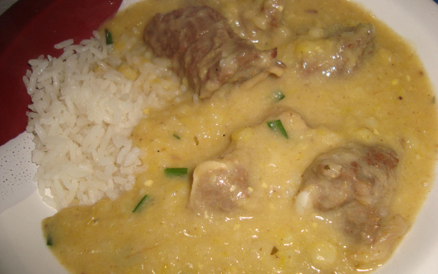 Sopa de milho verde com costelas