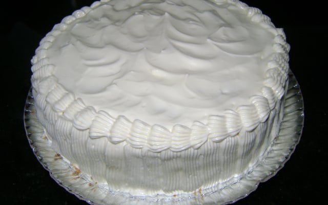 Creme branco para recheio e cobertura de bolo