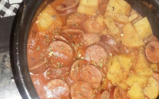 Linguiça calabresa com batata