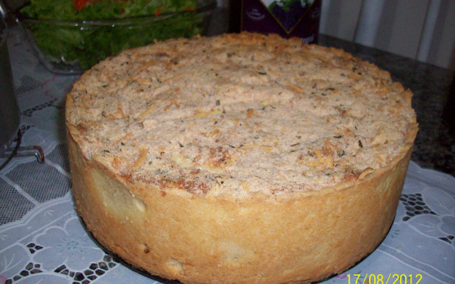 Torta de bacalhau com batatas