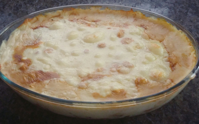 Escondidinho de carne seca com requeijão