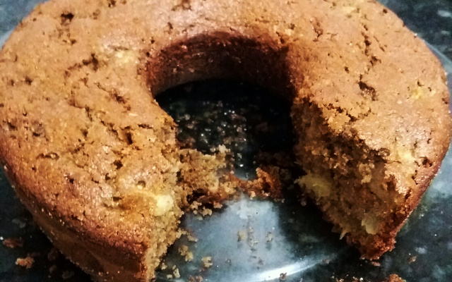 Bolo de Maçã Integral com Aveia e Passas