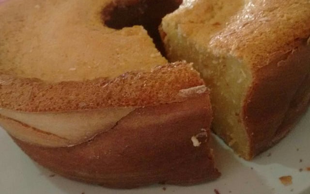 Bolo de leite simples