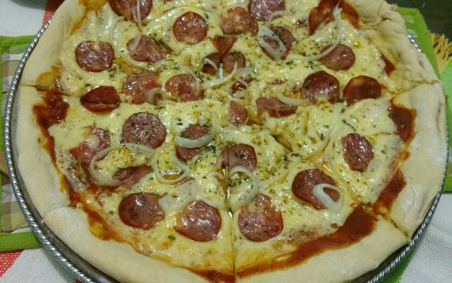 Pizza caseira fácil