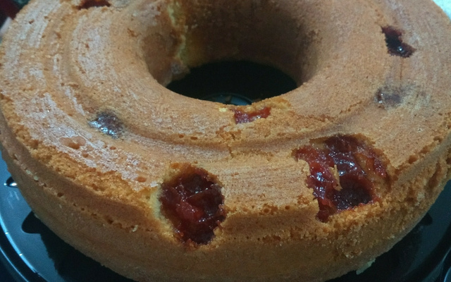 Bolo simples com goiabada