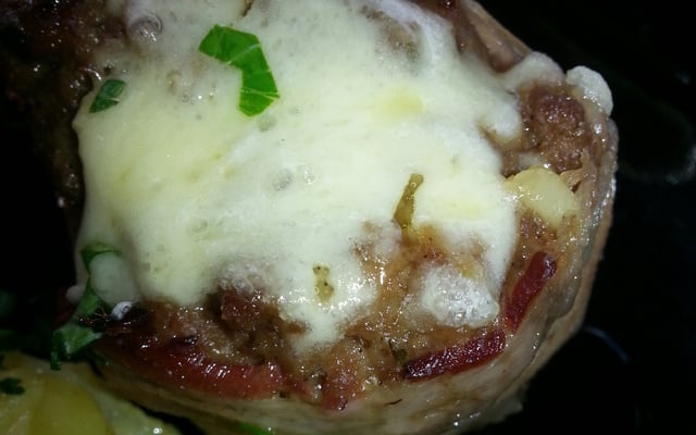 Medalhão de carne moída