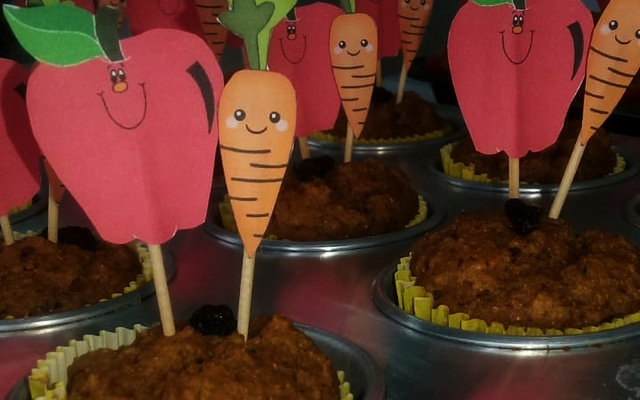 Bolo de maçã com cenoura