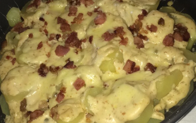 Batatas gratinadas com bacon