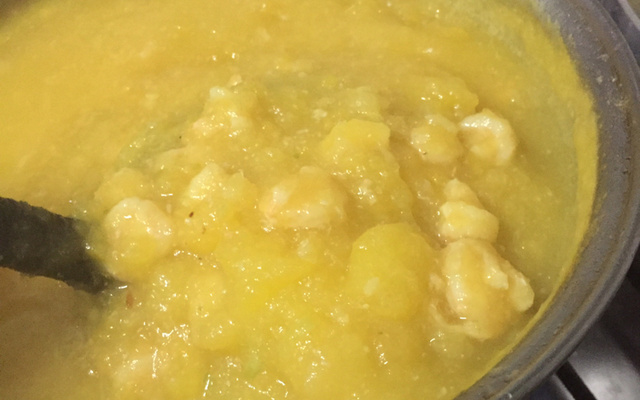 Creme de batata baroa com camarão