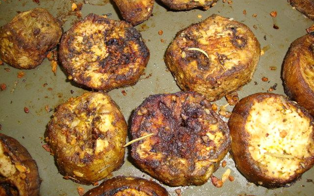 Berinjela diet ao forno com ervas finas