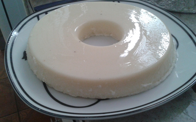 Mousse de coco gelado