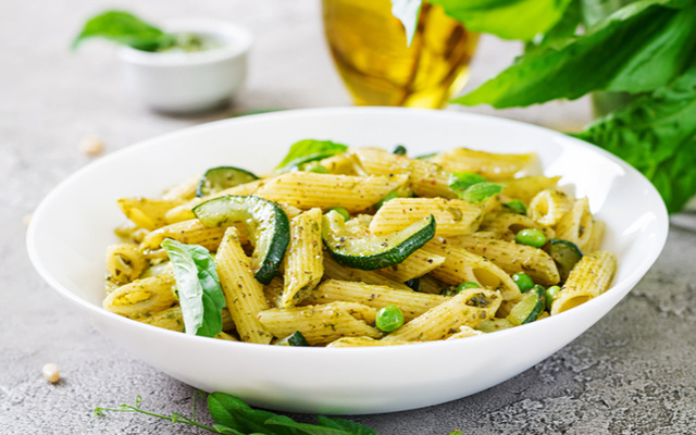 Penne ao molho pesto