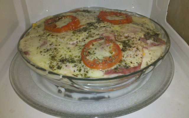 Lasanha de pão ao molho branco