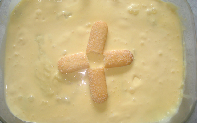 Pavê de biscoito champagne