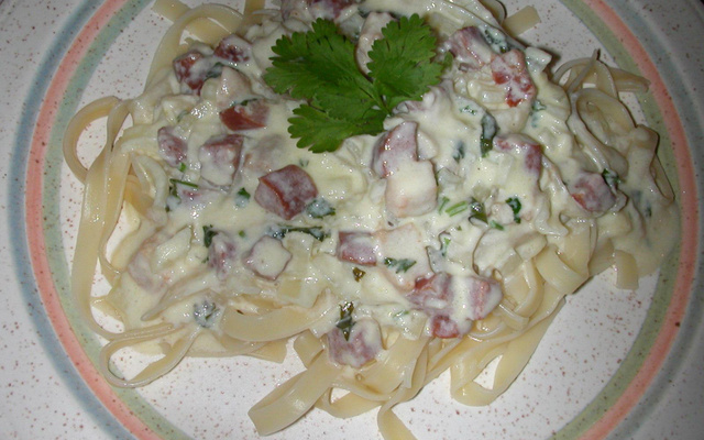 Talharim ao molho de nata