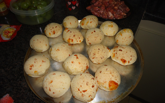 Pão de queijo mineiro