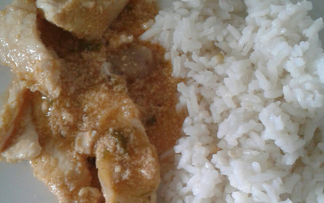 Frango com leite de coco