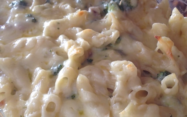 Macarrão com brócolis gratinado