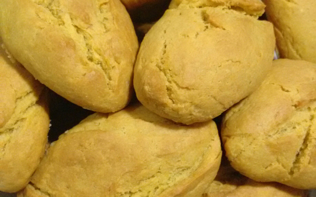 Pão caseiro com fermento em pó da Denise