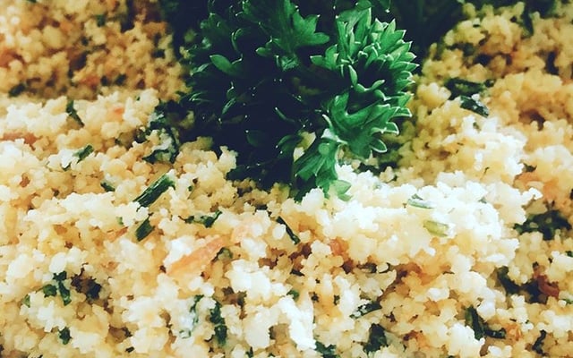 Farofa low carb de bacon