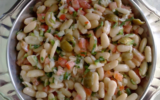 Salada de feijão branco