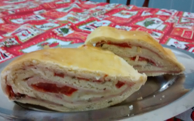 Joelho de presunto e queijo