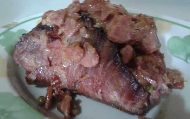 Fraldinha recheada ao molho de requeijão e bacon