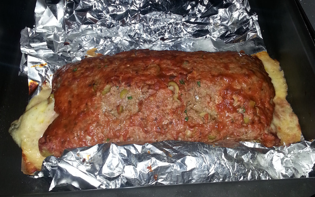 Carne moída recheada, assada no forno