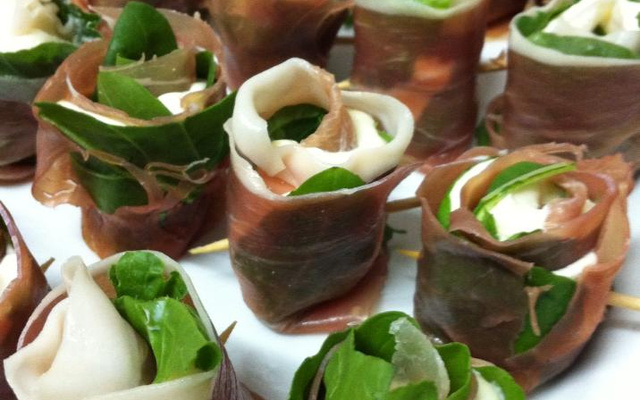 Pestisco de Presunto Parma com Rúcula e Cream Cheese