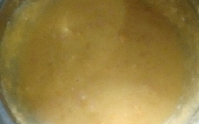 Bolo com recheio de baunilha