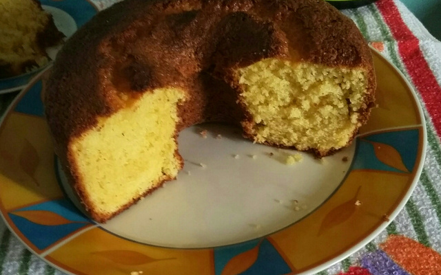 Bolo de laranja inteira