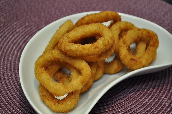 Anéis de cebola temperados