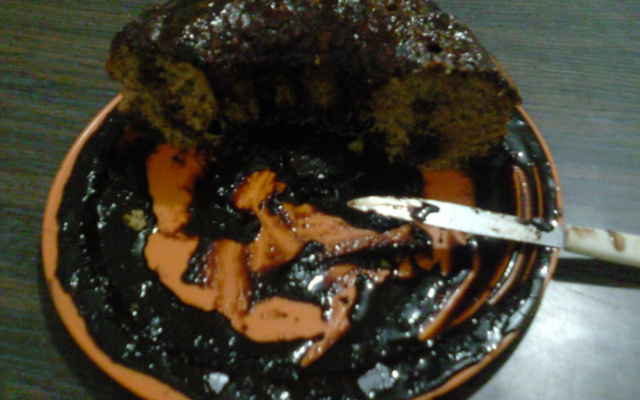 Pão de mel delicioso com calda de minuto