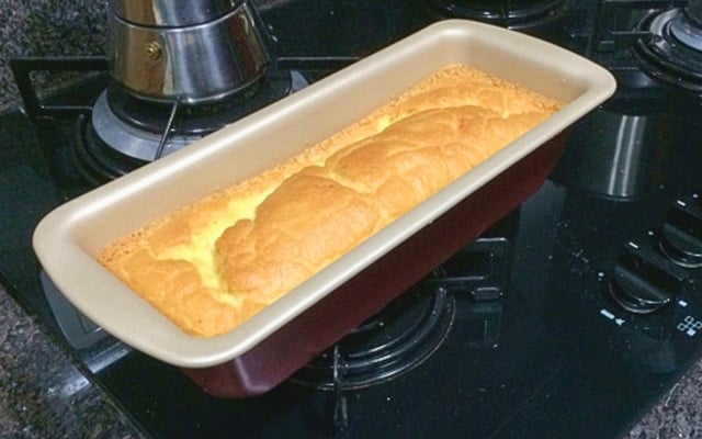 Pão sem glúten de liquidificador