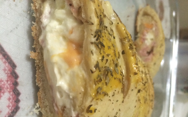 Brioche de queijo e presunto