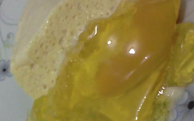 Mousse de pêssego com gelatina