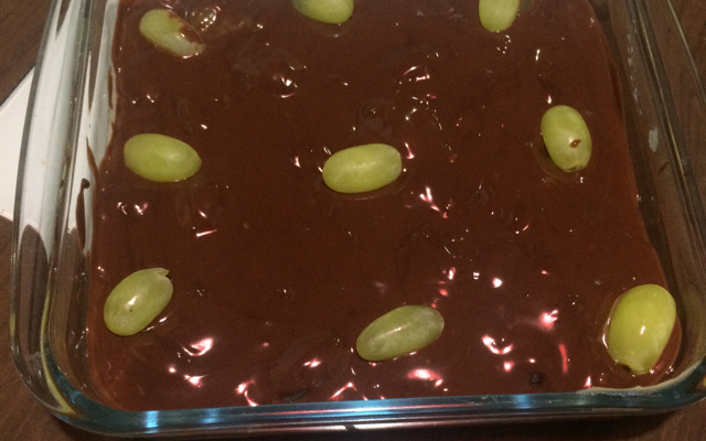 Creme de uva com ganache de chocolate