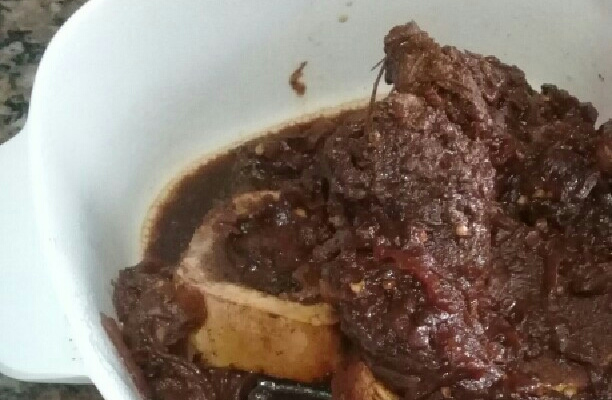 Ossobuco ao vinho