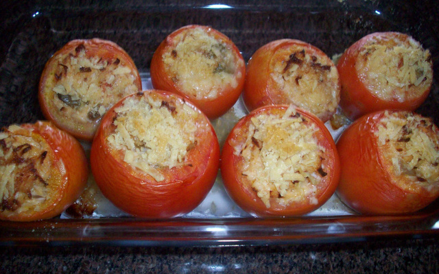 Tomate assado com recheio cremoso