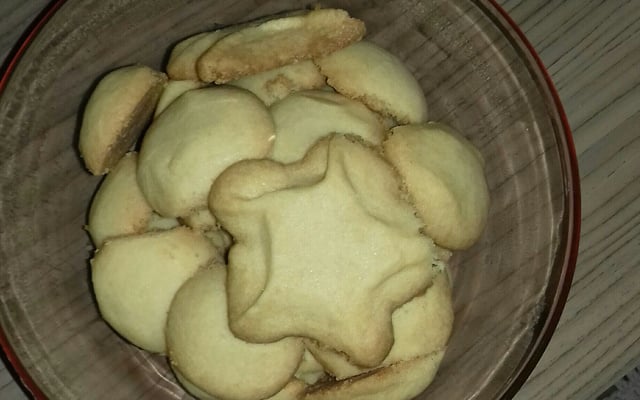 Biscoito amanteigado de goiabada