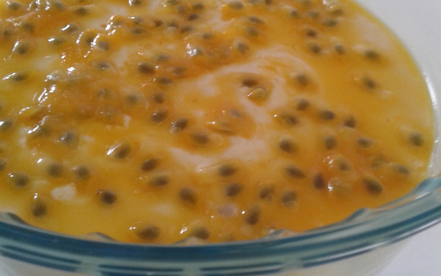 Mousse de maracujá fácil