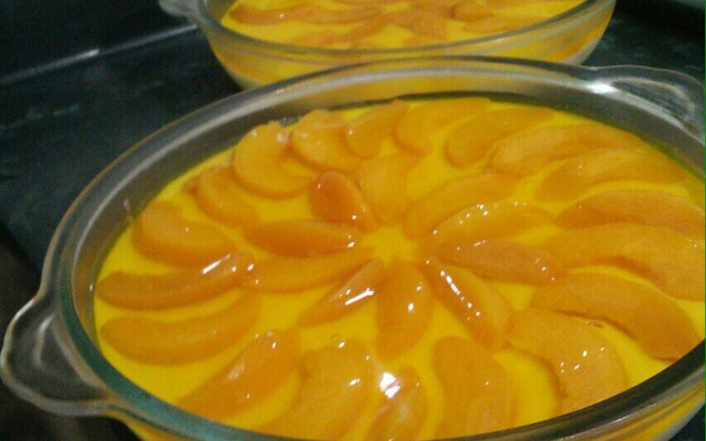 Torta de pêssego gelada e fácil