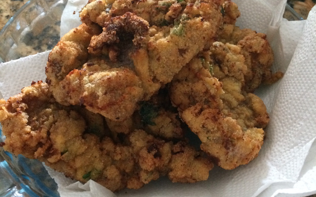 Bife à milanesa com omelete