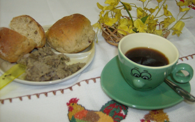 Pãezinhos de Cebola e Cebolinha